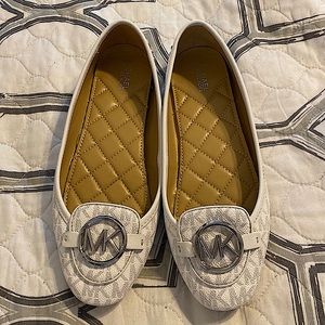 Michael Kors Lillie Logo Mocasins